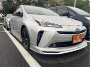 2019 TOYOTA PRIUS