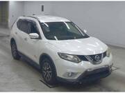 2015 NISSAN X-TRAIL