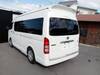 TOYOTA HIACE COMMUTER