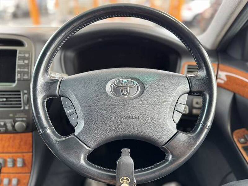 2001 TOYOTA CELSIOR (LEXUS LS400) for sale - more photos