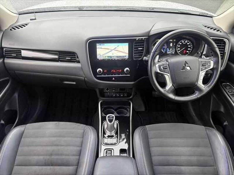 2020 MITSUBISHI OUTLANDER PHV for sale - photo 4