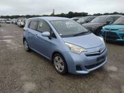 2011 TOYOTA RACTIS X