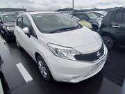 2015 NISSAN NOTE X