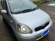 2003 TOYOTA VITZ