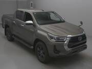 2022 TOYOTA HILUX Z