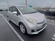 2013 TOYOTA RACTIS X