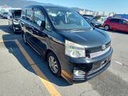 2012 TOYOTA VOXY