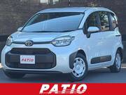 2025 TOYOTA SIENTA