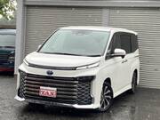 2022 TOYOTA VOXY