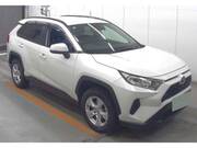 2019 TOYOTA RAV4 X