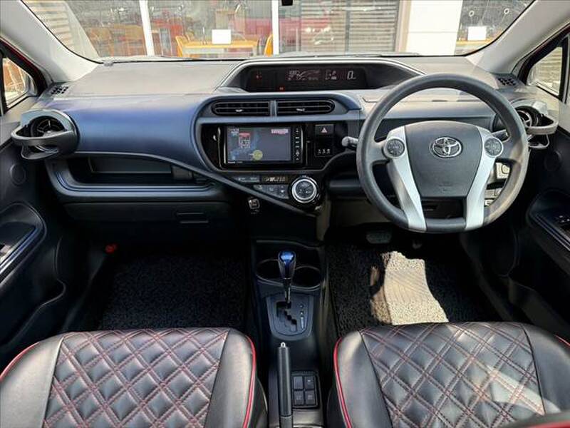 2015 TOYOTA AQUA for sale - photo 3