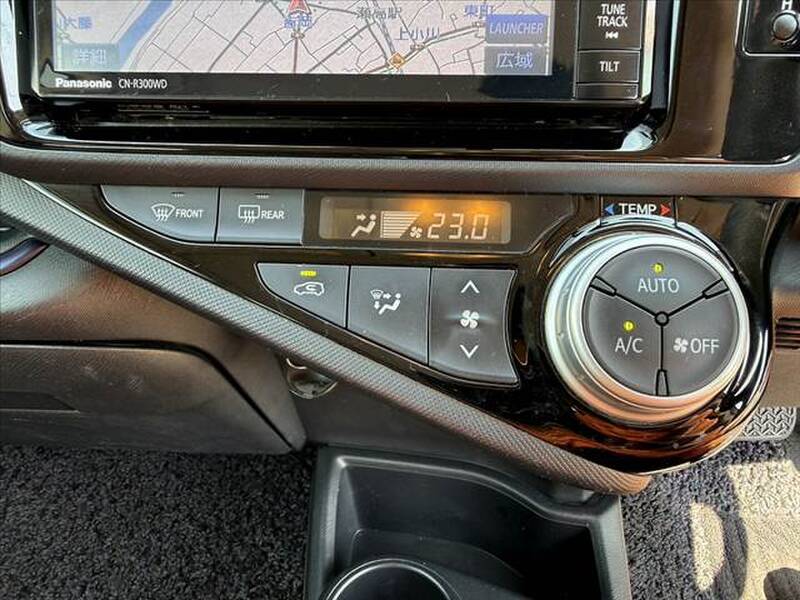 2015 TOYOTA AQUA for sale - more photos