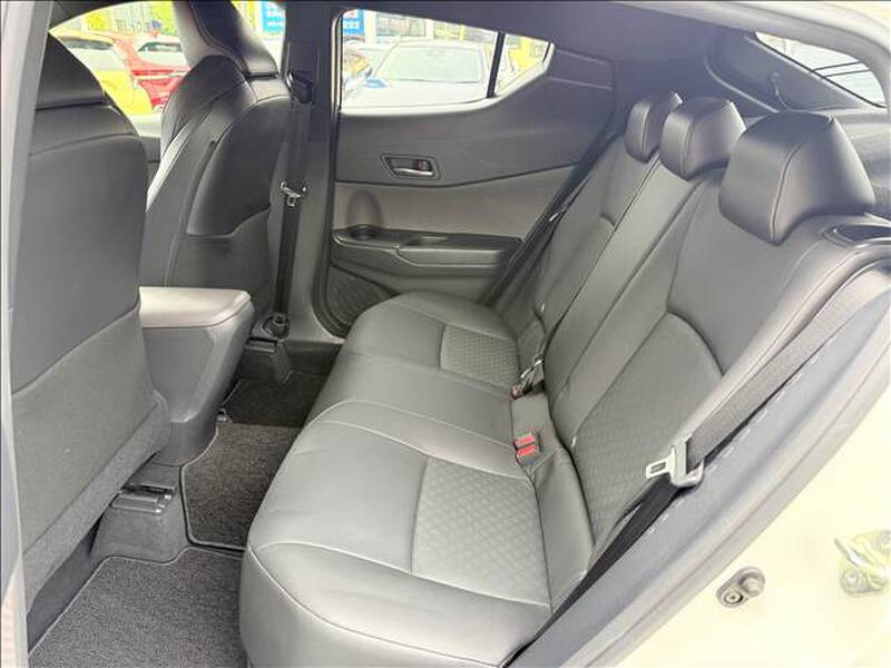 2020 TOYOTA C-HR for sale - photo 11