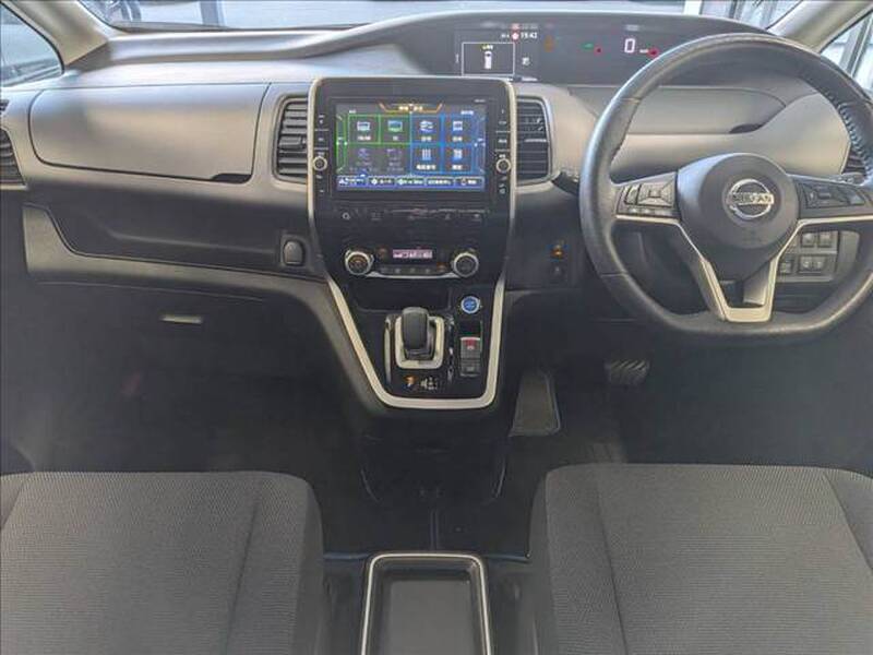 2018 NISSAN SERENA for sale - photo 4