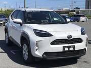 2024 TOYOTA YARIS CROSS