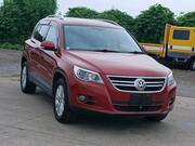 2011 VOLKSWAGEN TIGUAN