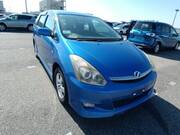 2005 TOYOTA WISH