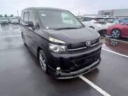 2013 TOYOTA VOXY