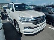 2018 TOYOTA LAND CRUISER AX