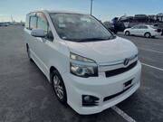2011 TOYOTA VOXY ZS