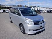 2010 TOYOTA NOAH X