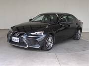 2017 LEXUS IS
