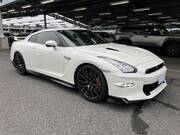 2025 NISSAN GT-R