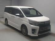 2017 TOYOTA VOXY