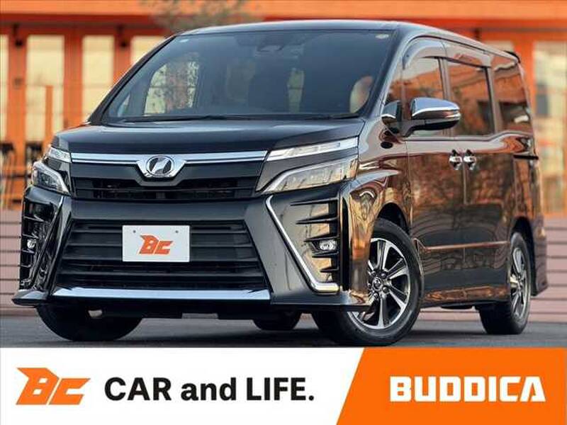 2018 TOYOTA VOXY for sale
