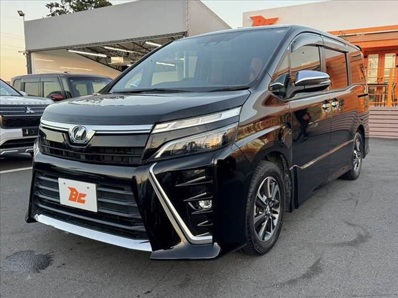 2018 TOYOTA VOXY for sale - photo 11