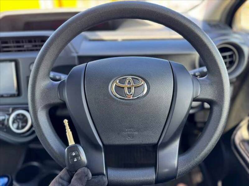 2018 TOYOTA AQUA for sale - photo 7