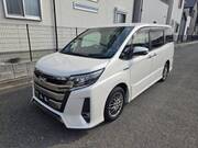 2018 TOYOTA NOAH