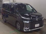 2026 TOYOTA VOXY