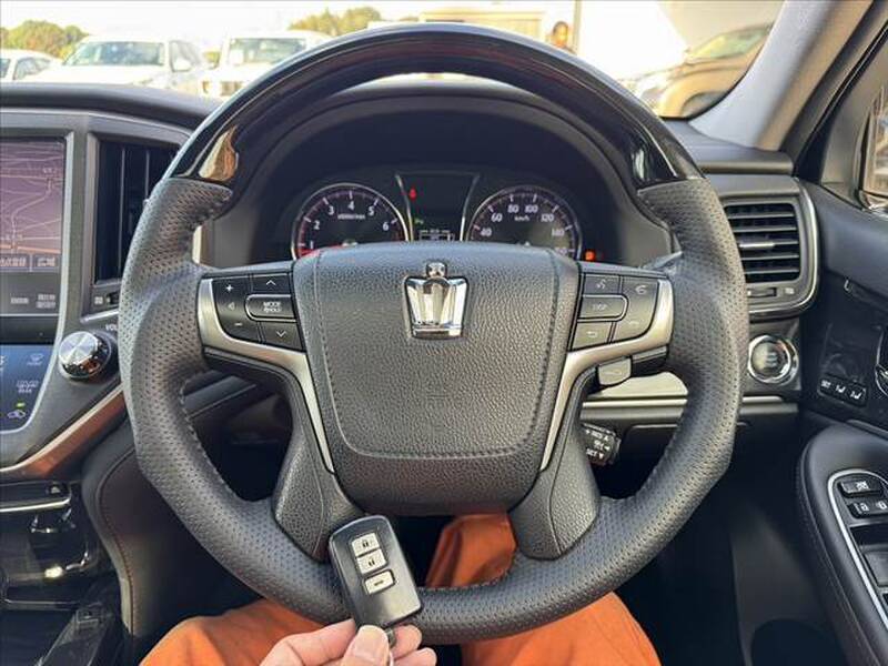 2013 TOYOTA CROWN ATHLETE for sale - more photos