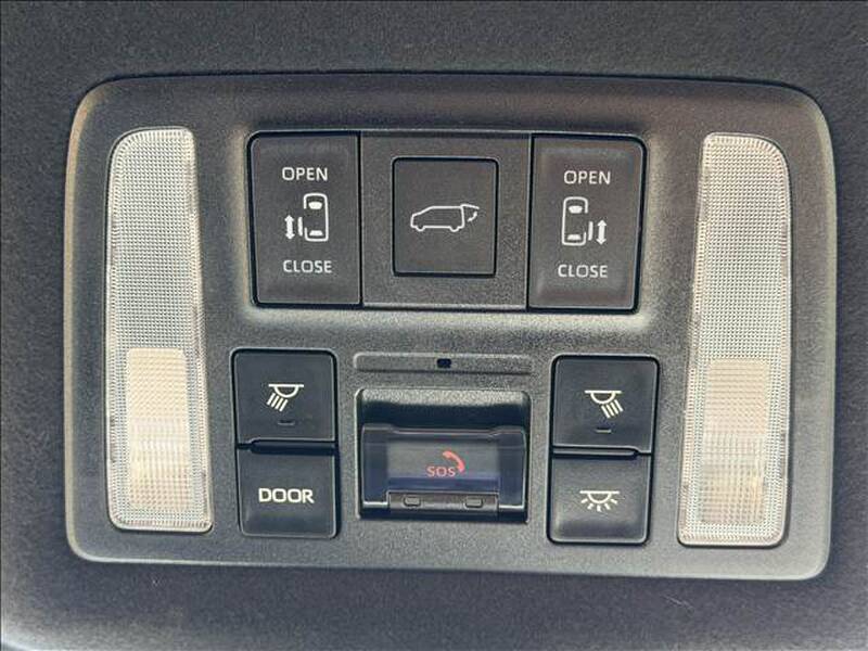2022 TOYOTA VOXY for sale - photo 5