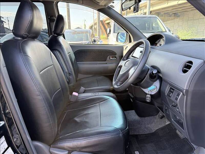 2014 TOYOTA SIENTA for sale - photo 10