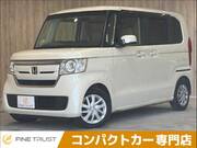 2017 HONDA N-BOX