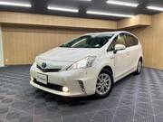 2012 TOYOTA PRIUS ALPHA G