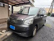 2013 TOYOTA NOAH