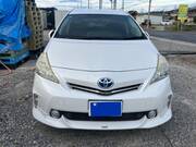 2012 TOYOTA PRIUS ALPHA G