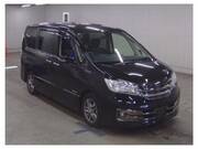 2013 NISSAN SERENA
