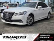 2013 TOYOTA CROWN HYBRID