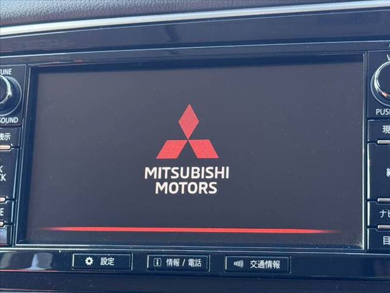 2017 MITSUBISHI OUTLANDER PHV for sale - photo 4