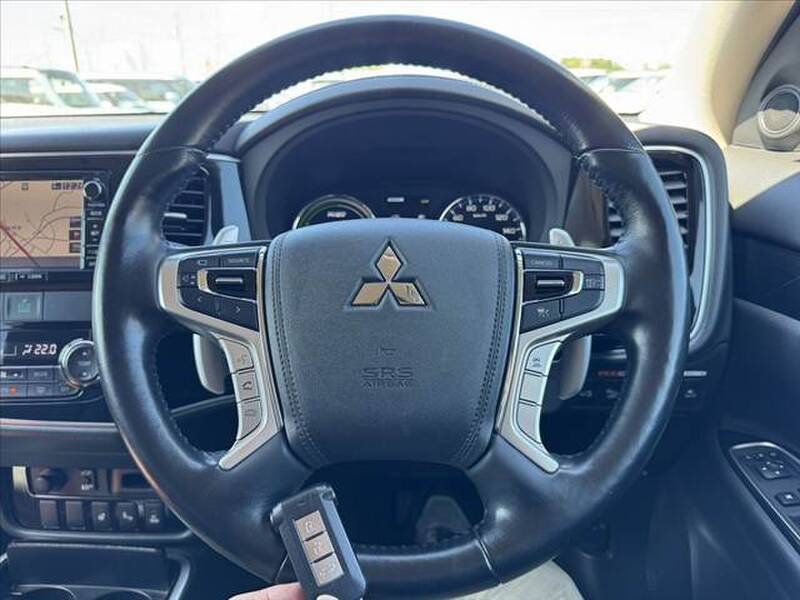 2017 MITSUBISHI OUTLANDER PHV for sale - more photos