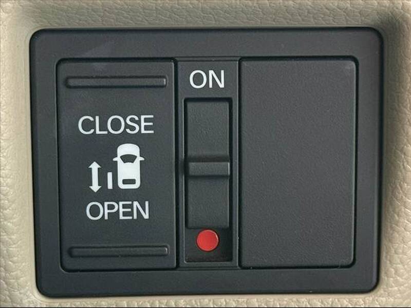 2018 HONDA N-BOX for sale - more photos