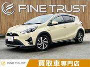 2017 TOYOTA AQUA