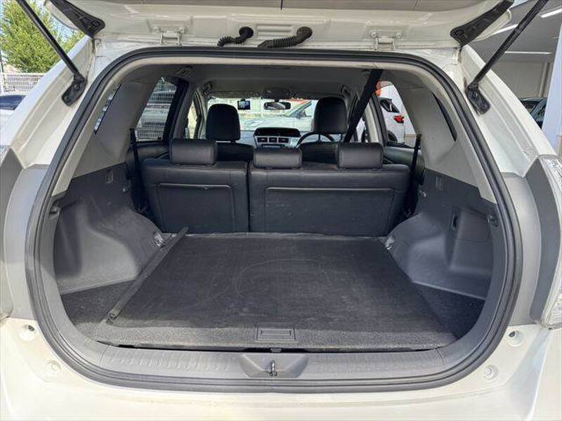 2013 TOYOTA PRIUS ALPHA for sale - photo 9