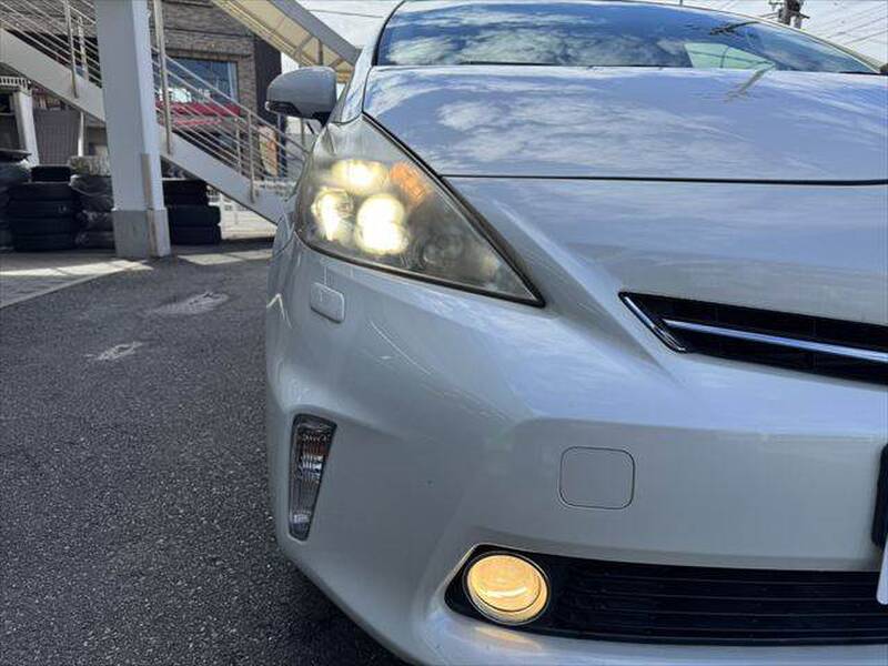 2013 TOYOTA PRIUS ALPHA for sale - photo 11