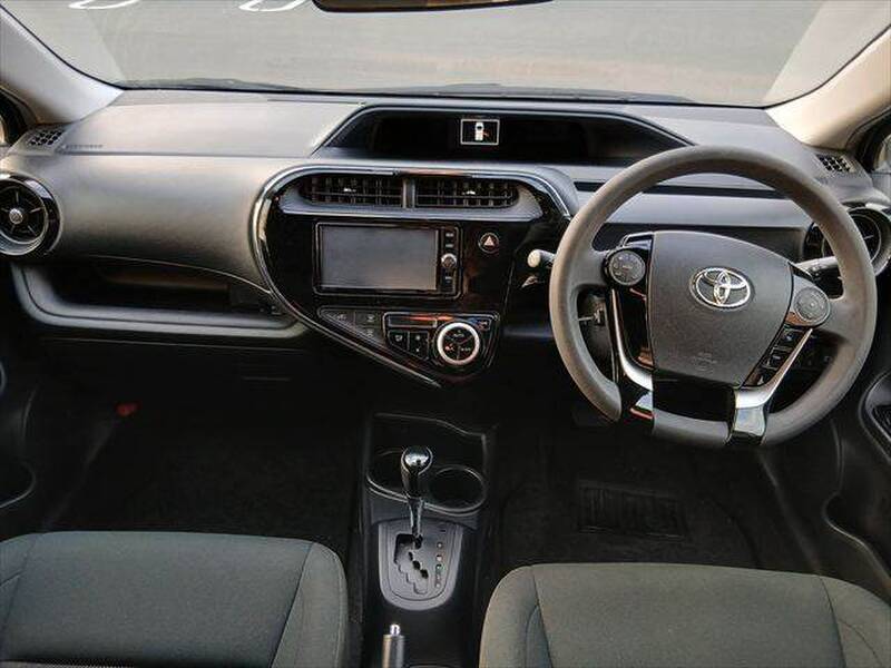 2017 TOYOTA AQUA for sale - photo 4