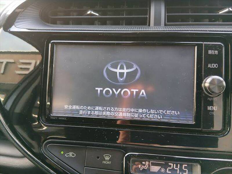 2017 TOYOTA AQUA for sale - photo 5